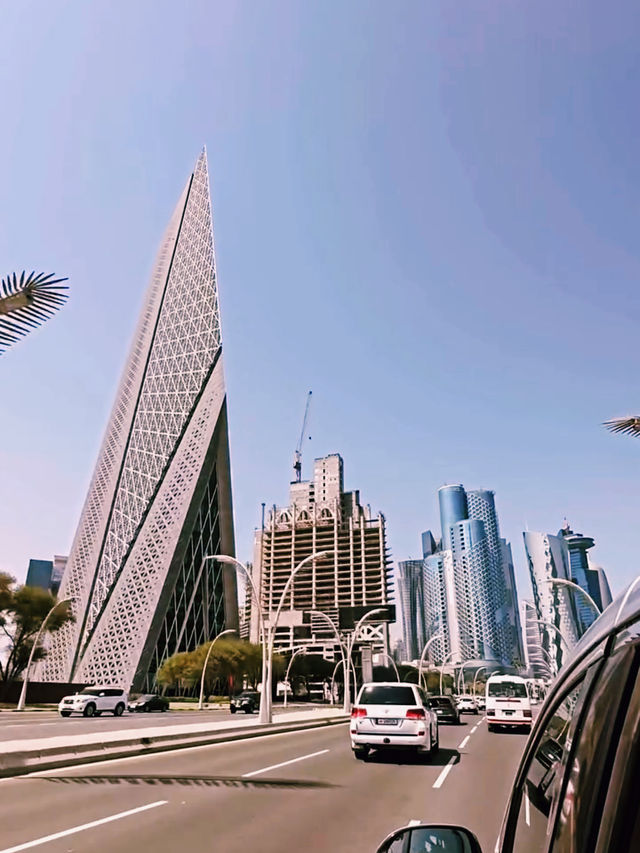 🚗💡 Explore Doha on a Budget with Ride-Sharing: Smart, Cool & Cost-Efficient! 🌆🇶🇦