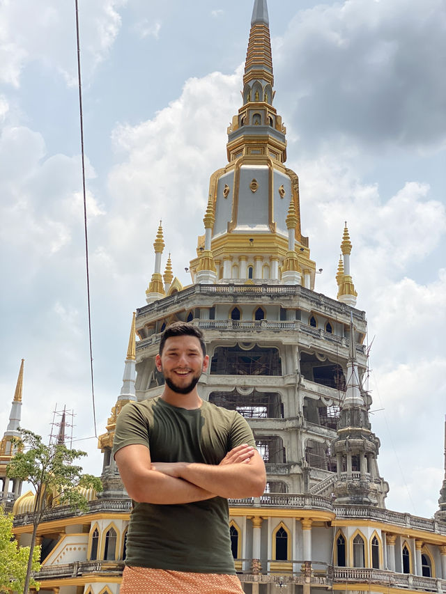 Why Wat Khao Takiap Pagoda Is a Must-See but Beware the Monkeys