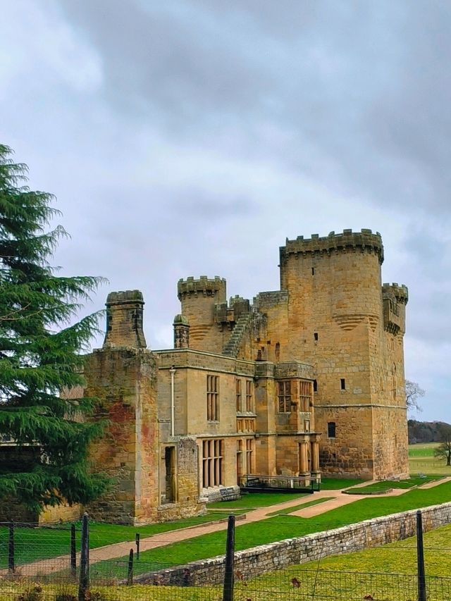 Belsay Hall, Castle and Gardens