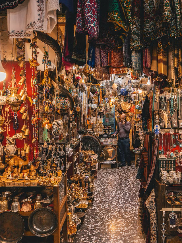 Lost in the Grand Bazaar Lost in the Grand Bazaar