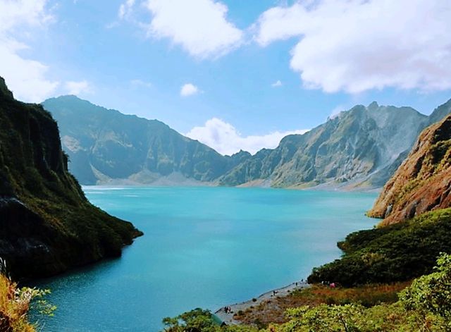 Trekking to a Volcano in Zambales 🇵🇭