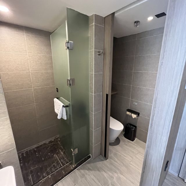 大劇院站-深圳羅湖地王亞朵酒店