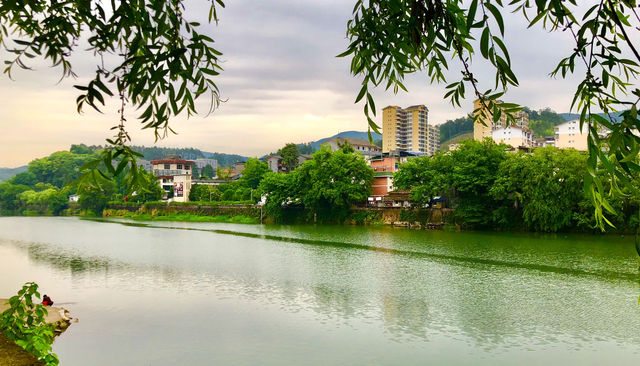 武夷山市，茶王“大紅袍”之鄉