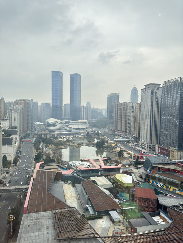 貴陽 高空觀景酒店夜景太絕啦!
