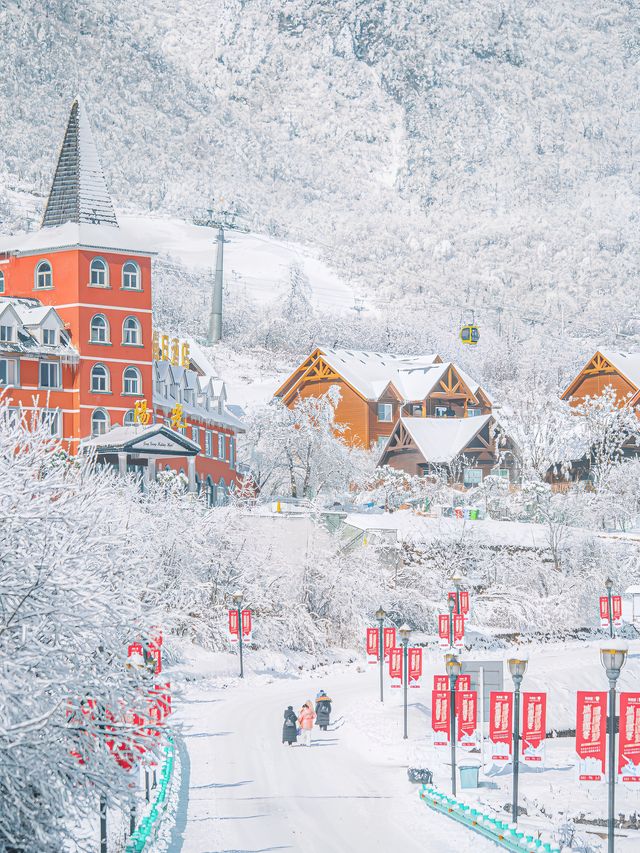 不用去哈爾濱，成都周邊2h就有冰雪王國