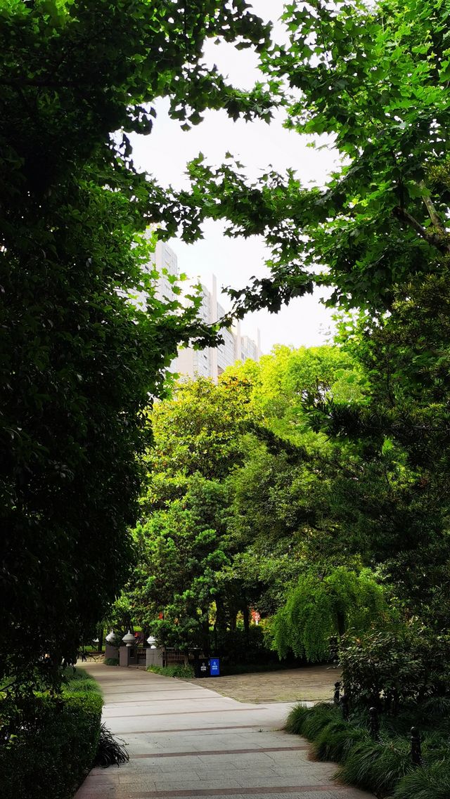 淮海公園：由外國人公墓改建而來的公園