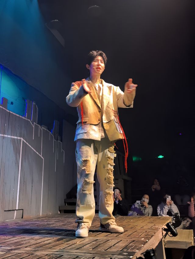 歡迎來到，第三精神病院聯歡會