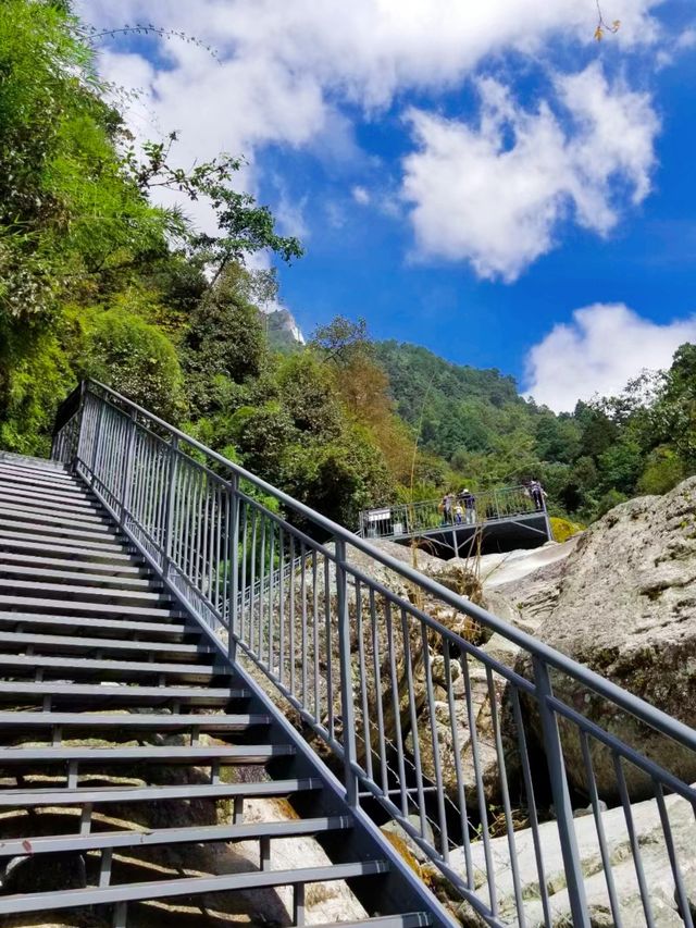 來大理登上蒼山看洱海