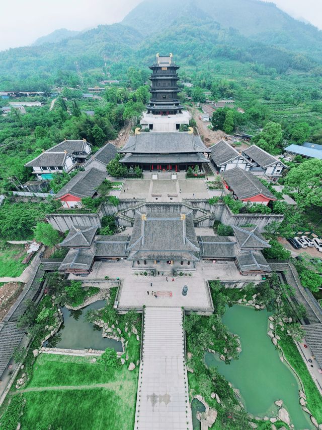 週末逃離城市喧囂，綿竹吉祥寺等你發現古老神秘之美！