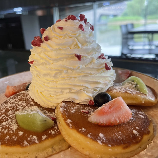 Soft, sweet and sticky