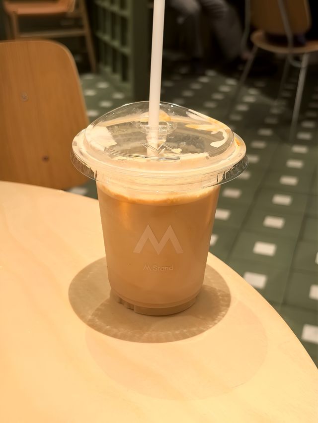 上海好看嘅莫蘭迪配色咖啡室。