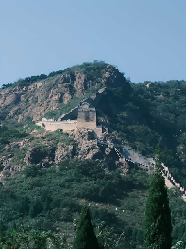 《角山長城：天下第一關的左臂》。