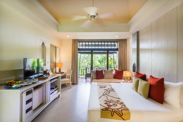 波普特精彩度假體驗 | Melati Beach Resort & Spa    酒店：Mel。