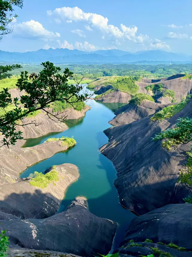 A super detailed 3-day itinerary for Chenzhou. 