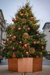 Can't imagine how beautiful Christmas in London will be this year...