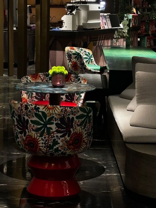 就在地鐵旁！超寶藏酒店住了捨不得走
