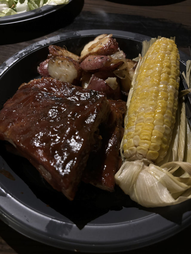 Explore the Magic of Hogsmeade at Universal Orlando