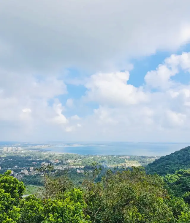 Dongpo Travel Notes/Hainan's No. 1 Mountain! A Journey of Strange Rocks