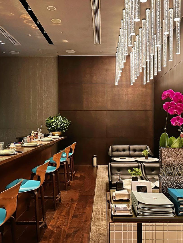 金邊瑰麗酒店～湄公河畔，頂級奢華與傳統藝術的融合！