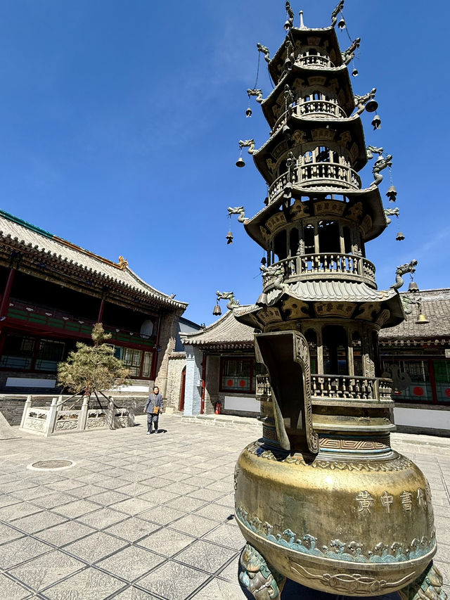 五一走跳｜菩薩頂·有求必應的「五爺廟」