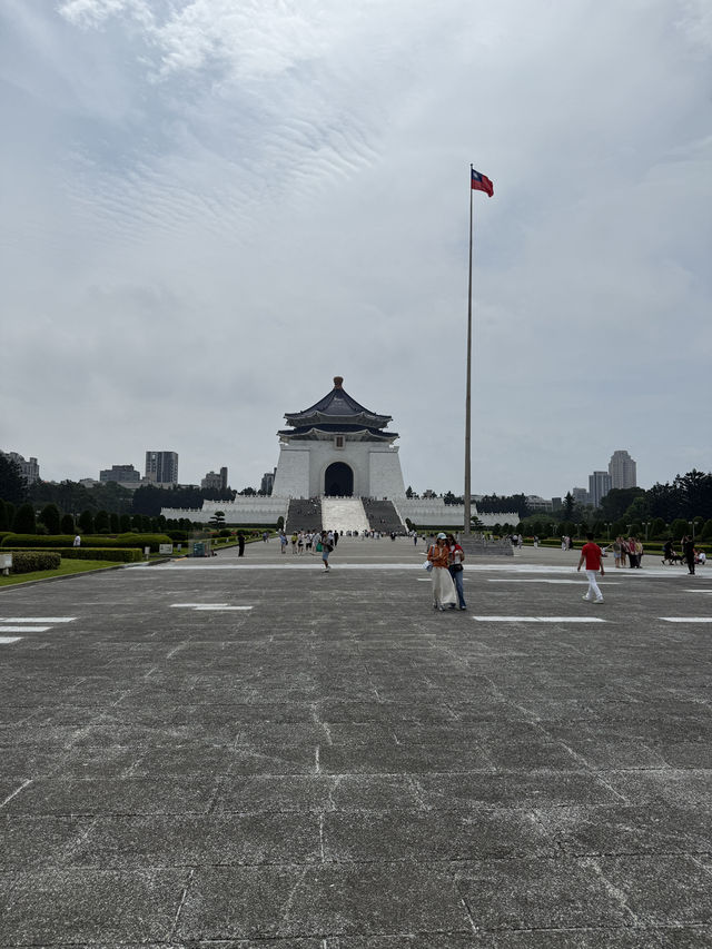 Feel Tiny At The Staggering And Awe Inspiring Liberty Square In Taipei   