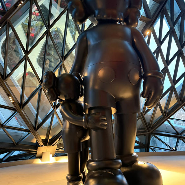 🇲🇴｜體驗澳門唯一米其林，吃飯才能看得Kaws 天颐餐厅
