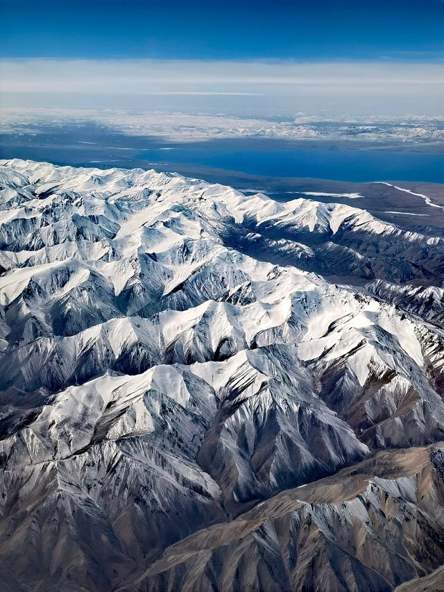 萬米高空睇雪山湖泊！絕美景觀位刷爆朋友圈