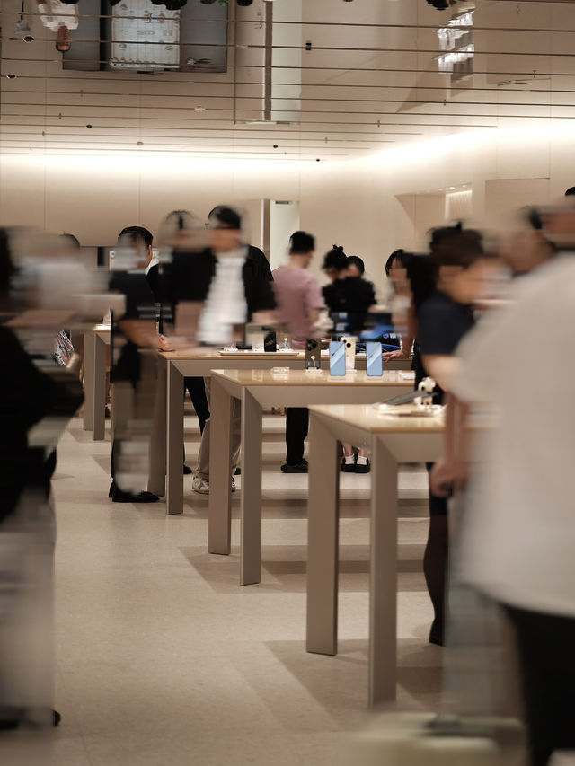 探索未來｜華為臻選店的科技美學