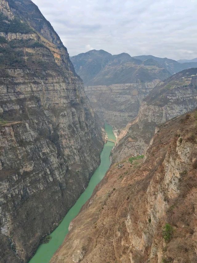 古路村徒步全景攻略：懸崖秘境的奇幻之旅