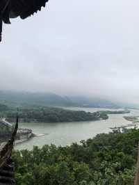 成都+都江堰+四姑娘山+稻城亞丁10日遊：從熊貓之都到天境之
