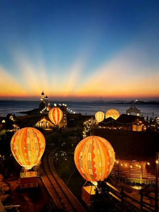 Pretending to be in Turkey, Fujian Quanzhou actually hides a small train on the sea! The sunset is stunningly beautiful