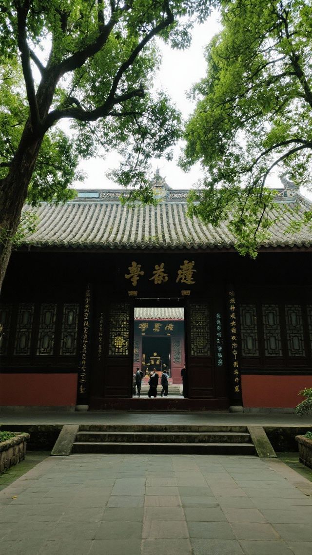 四川旅遊讓你嗨翻天府之國！