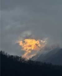 冬季治癒之旅，藏在私湯酒店裡的雪山禪意