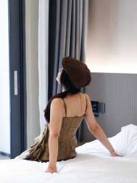 全江景房+星空浴缸睡在西雙版納瀾滄江上~