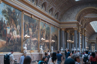 Paris, as a world-class art capital, attracts countless artists and tourists. Besides world-class art institutions like the Louvre and the Musée d'Orsay, Paris boasts many other...