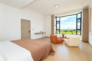 National Day Dali's Hidden Gem Accommodation: A Treasure Trove of Serenity at S Bay with Stunning Views of Cangshan and Erhai