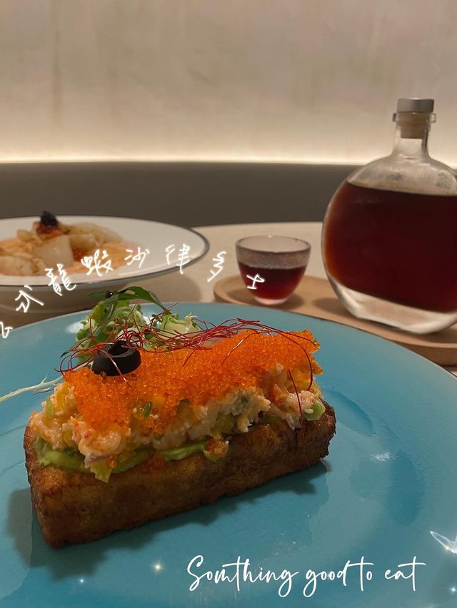 人氣洞穴餐廳
