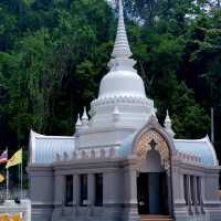 วัดเขาขุนพนม