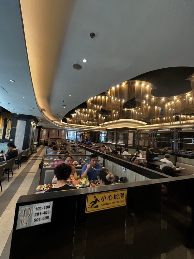 被譽為香港最多嘢食嘅放題~