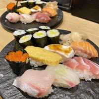 明石魚の棚「すし左衛門」盛合せA1,089円！安くてうまい寿司！お通し・席料不要！