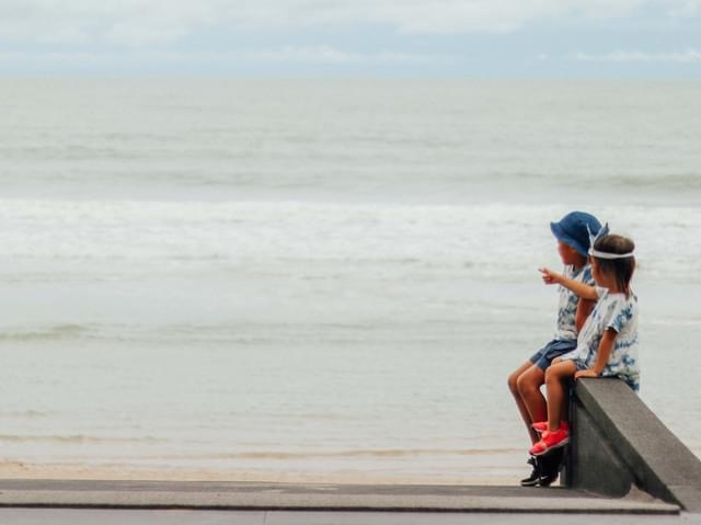 Eco Cozy Beachfront ที่พักสวยติดทะเลชะอำ
