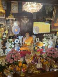 กราบสักการะหลวงปู่ดู่ เกจิดังอยุธยา