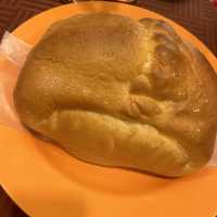 聞名的麵包雞