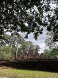 ปราสาทหินสีชมพู วิจิตรงดงาม เก่าแก่กว่าพันปี