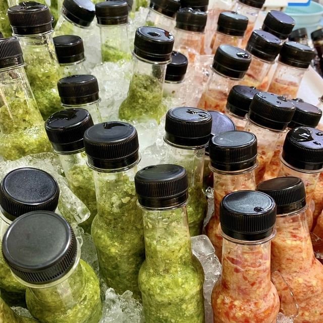 ของกินสดๆที่ตลาดสดธนบุรี