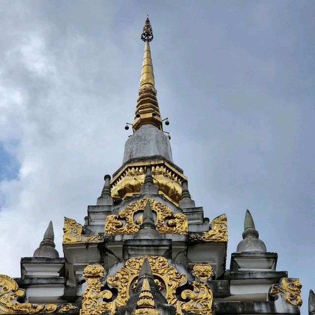 วัดพระบรมธาตุไชยาราชวรวิหาร 