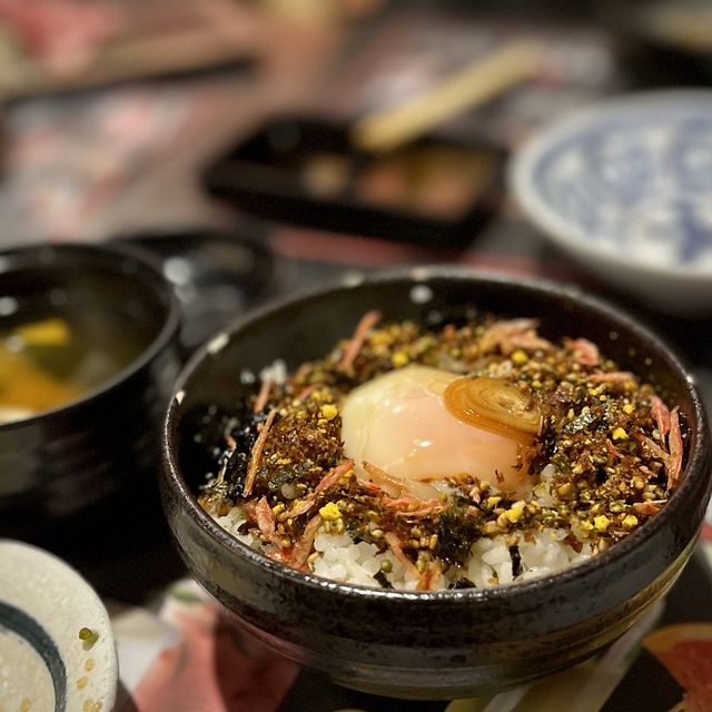 📍香港尖沙咀｜牛匠石燒 · 火氣十足牛肉石板燒🐮 多款和牛部位組合任你選擇！