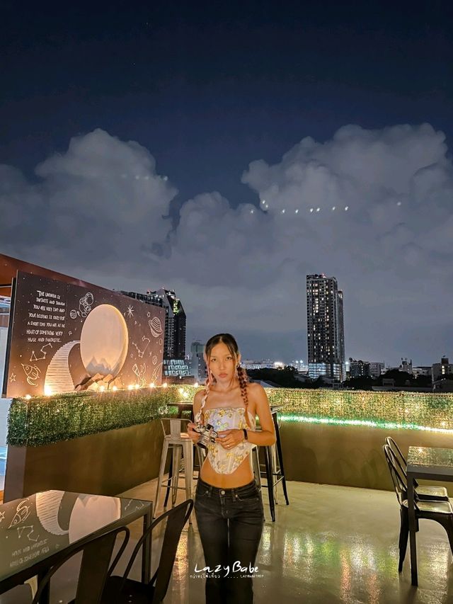 ดาดฟ้า รูฟท็อป 💫 นั่งชิล ชมวิวเมืองย่านสะพานควาย