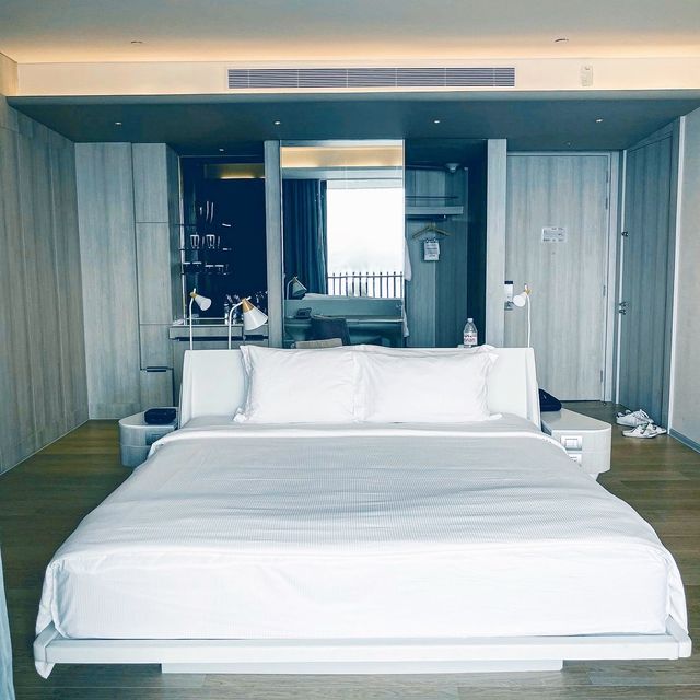 Amazing Hilton Pattaya King Ocean Front room 