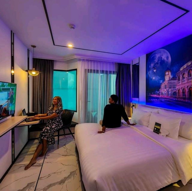 ลากแฟนไปนอนโรงแรมที่สวยมากๆในPhoket.Oldtown